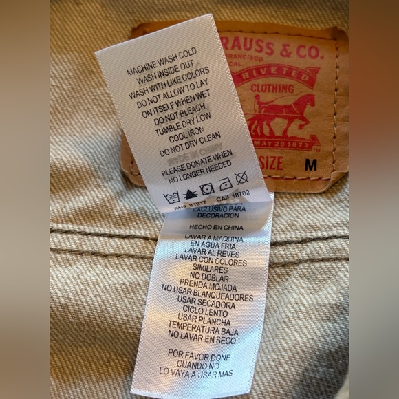 Levi's Tan Trucker Jacket - Classic Jean Jacket, Size Medium (10-12 Years) - Picture 12 of 16